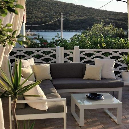 Adorable Summer House By The Sea Zapuntel Rum bild